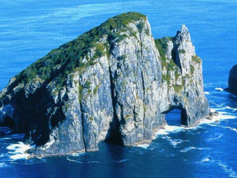 BAY OF ISLANDS CARN 2