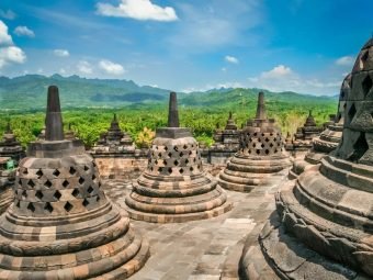 borobudur-temple-in-java.jpg